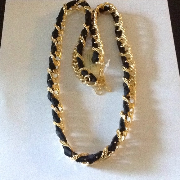 New braided ribbon fabric necklace - Picture 5 of 8